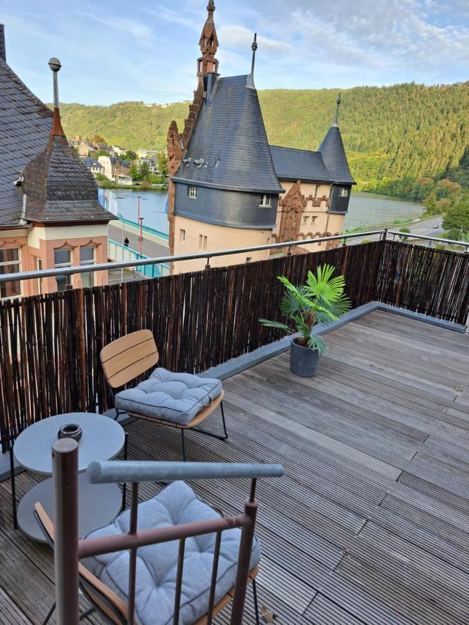 Blick Zum Brueckentor Traben-Trarbach Exterior foto